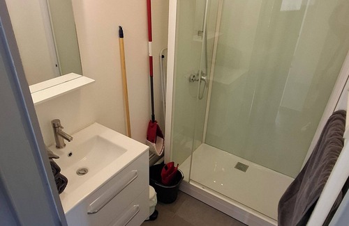 Beaugency Apartment | Ground floor apartment with courtyard. A town house with two apartments.