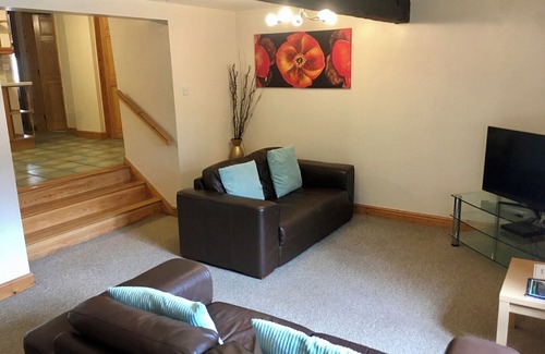 Bondgate Within Apartment | Ground floor apartment with one double and one twin.