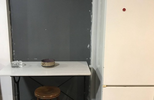 Mets Apartment | Ground floor apartment with fireplace , 10’on foot from the Acropolis