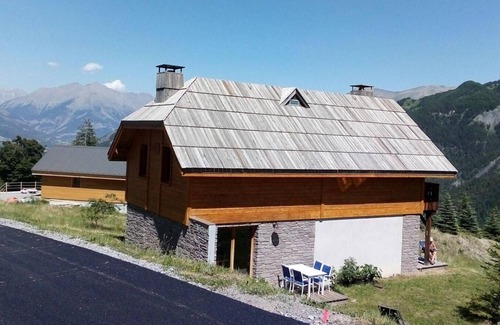Pra Loup Apartment | Ground floor, balcony, parking, tv, ski locker, 32m², Pra Loup