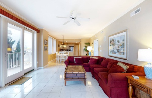Midtown Ocean City Condo | Ground-floor condo with amazing views, beach access, pool & hot tub