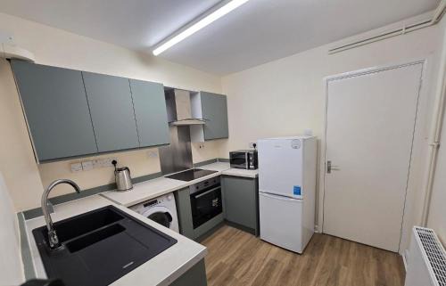 Hanham Apartment | Ground Floor Light-Up Properties