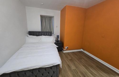 Hanham Apartment | Ground Floor Light-Up Properties