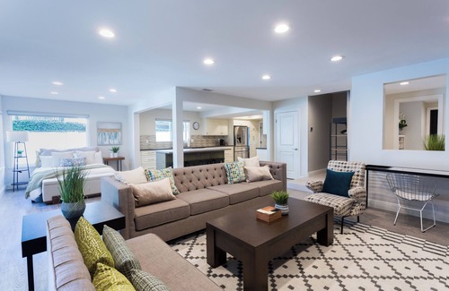 Northwood Apartment | Ground Floor Oasis with Backyard