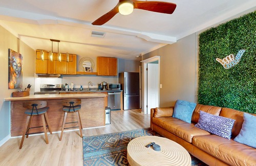 Melbourne Beach House | Ground-level condo w/patio, WiFi, AC, steps to the beach, near attractions