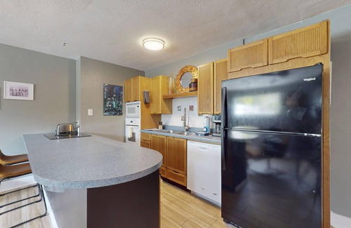 Melbourne Beach Condo | Ground-level condo w/patio, WiFi, AC, steps to the beach, near attractions