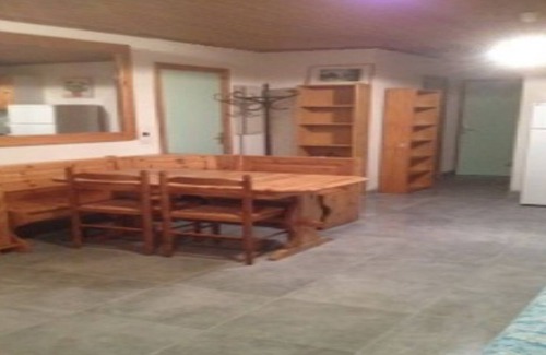 Champcella Apartment | "Ground level" -------------------------------------------- --------------------