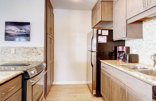 Dillon Condo | Ground Level, Lake Side, Walk to Town Pool/Hot tub E101
