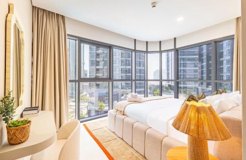 Abu Dhabi Apartment | Groups and Families Paradise - 5 min from ADGM, Galleria, Cleveland, Beach, etc - Designer's Choice - New Building - Heart of Al Reem