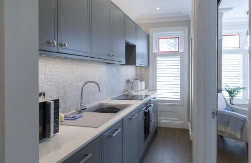 Worthing Apartment | Grove Apartment with Free on street Parking