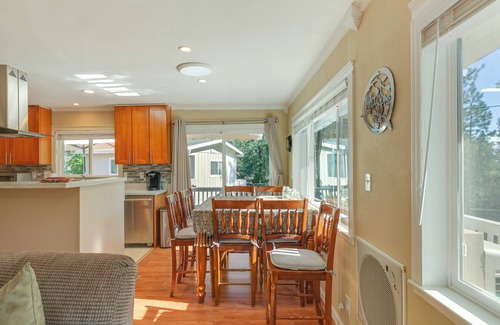 Groveland House | Groveland Vacation Rental w/Private Deck & Grill!