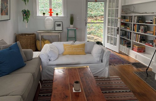 Grove Park- Sunset House | Grovepark Bungalow - Easy access to downtown Asheville / Blue Ridge Parkway