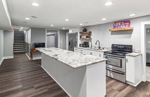 Sarona Condo | Grumpys Hideaway Condo