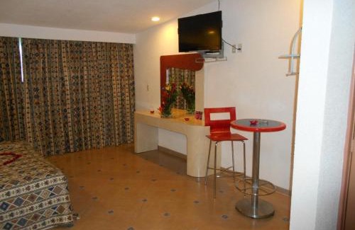 Cuernavaca Hotel | GS Cuernavaca Drive Inn - Adults Only
