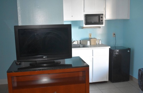 Brunswick Hotel | GUEST COTTAGES & SUITES