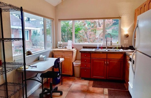Northeast Heights House | GUEST HOME OF HESTER