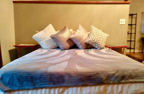 Northeast Heights House | GUEST HOME OF HESTER