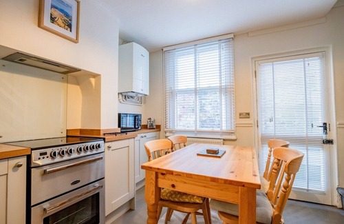 Malvern House | Guest Homes | Oxford Road House