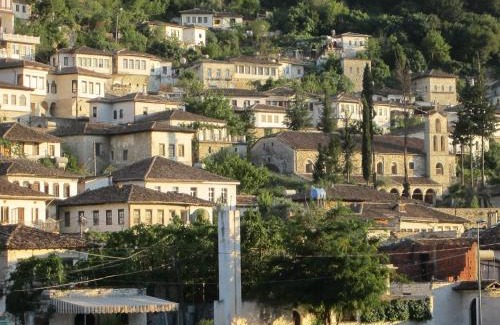 Berat House | Guest House Adi Doga