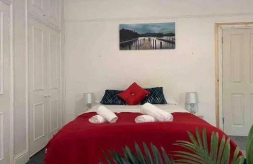 Balham House | Guest House Balham, South London Spacious, Lambert, 6 rooms available