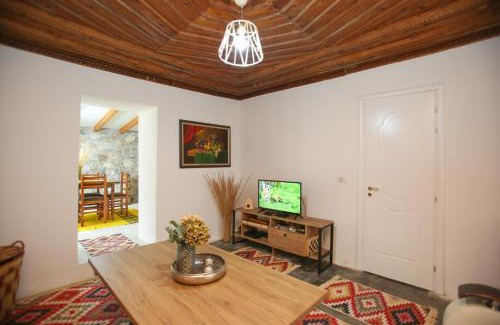 Jala Ski Chalet | Guest House Bashaj Village