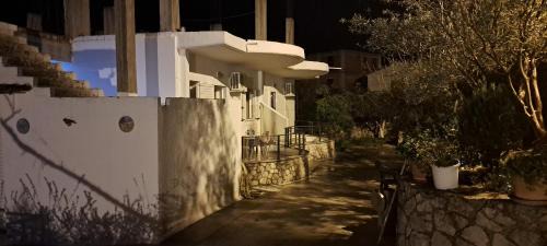 Ksamil Apartment | Guest House Bledar