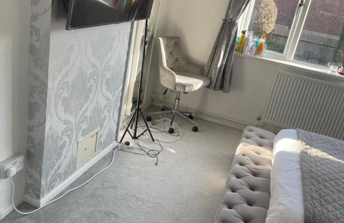 Kings Langley Apartment | Guest house- Kings Langley