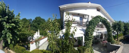 Arandelovac House | Guest House Major