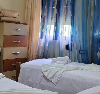 Gjirokaster House | Guest House Makos