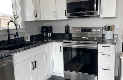 Twin Falls House | Guest House Near Canyon Rim