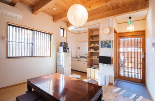 Kanko Cho House | Guest House Wakabaya