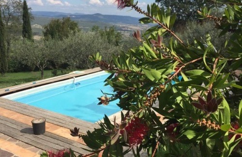 Murci House | Guest house with a large terrace right by the pool