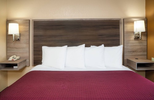 Pigeon Forge Hotel | Guest Inn Pigeon Forge