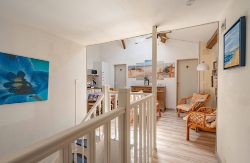 Marennes Bed & Breakfast | Guest Room 'Coup De Cœur' with Shared Terrace, Private Garden, and Wi-Fi