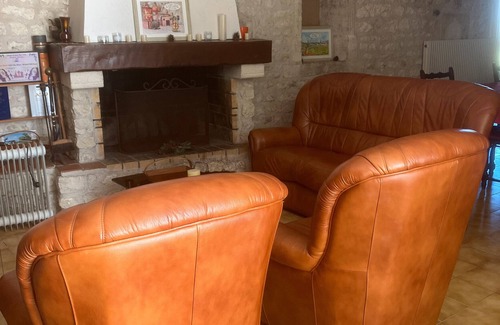 Segonzac Bed & Breakfast | Guest Room 'Room 1 for 2 People' with Shared Pool, Shared Terrace and Wi-Fi
