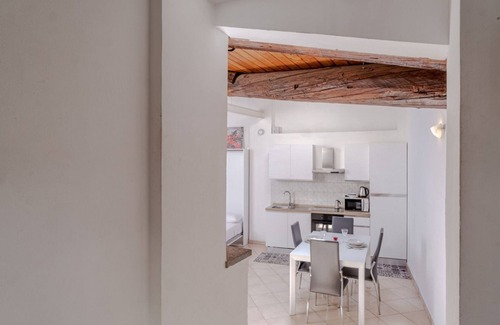 Aurora Apartment | GuestHost - Studio Apartment near Campus Einaudi