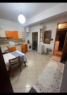 Tirana House | Guesthouse