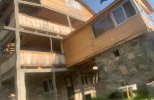 Bagvdanari House | Guesthouse Aprasidze