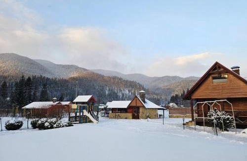 Tatariv House | Guesthouse Kolo Druziv