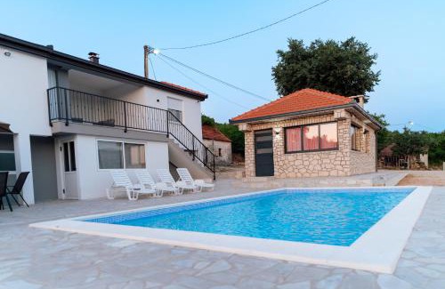 Zavala House | Guesthouse Papac Apartments