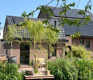 Prins Alexander House | Guesthouse Rotterdam, tinyhouse nearby Kralingen