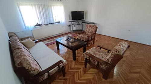 Drvar Apartment | Guesthouse Trikic