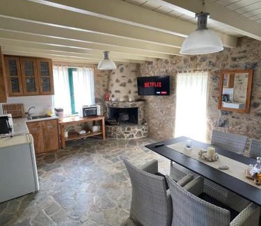 Monemvasia House | GuesthouseKamara