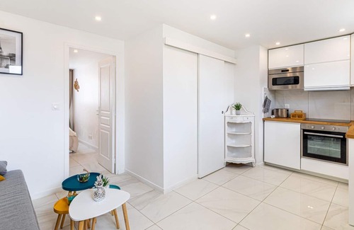 Plateau - Mont-Valerien Apartment | GuestReady - A peaceful stay in Nanterre