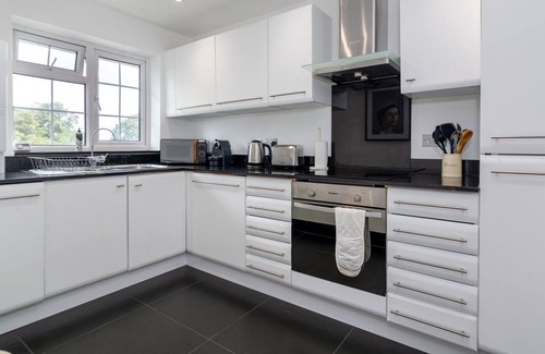 Ealing Broadway Apartment | GuestReady - Charming nest in Ealing