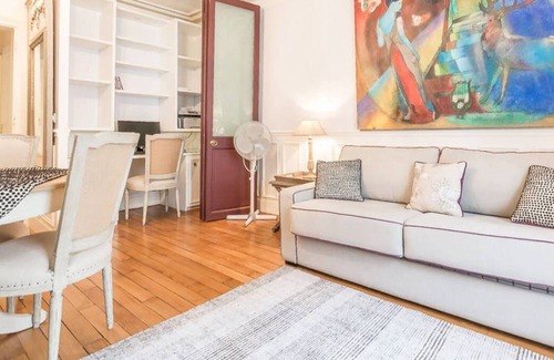 Porte-Saint-Martin Apartment | GuestReady - Chic Family Apt near Canal St. Martin