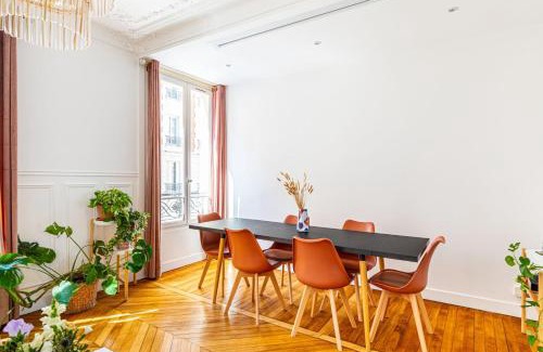 Saint-Ouen Apartment | GuestReady- Eclectic Delights in Saint-Ouen