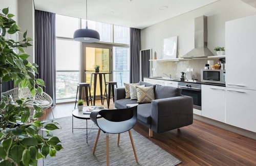 DIFC Apartment | GuestReady Holiday Homes - The Yellow Door