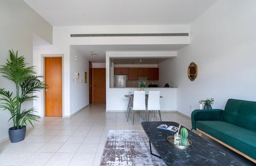 The Greens Apartment | GuestReady Holiday Homes - The Green Scape