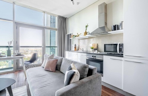 DIFC Apartment | GuestReady Holiday Homes - Top of the World